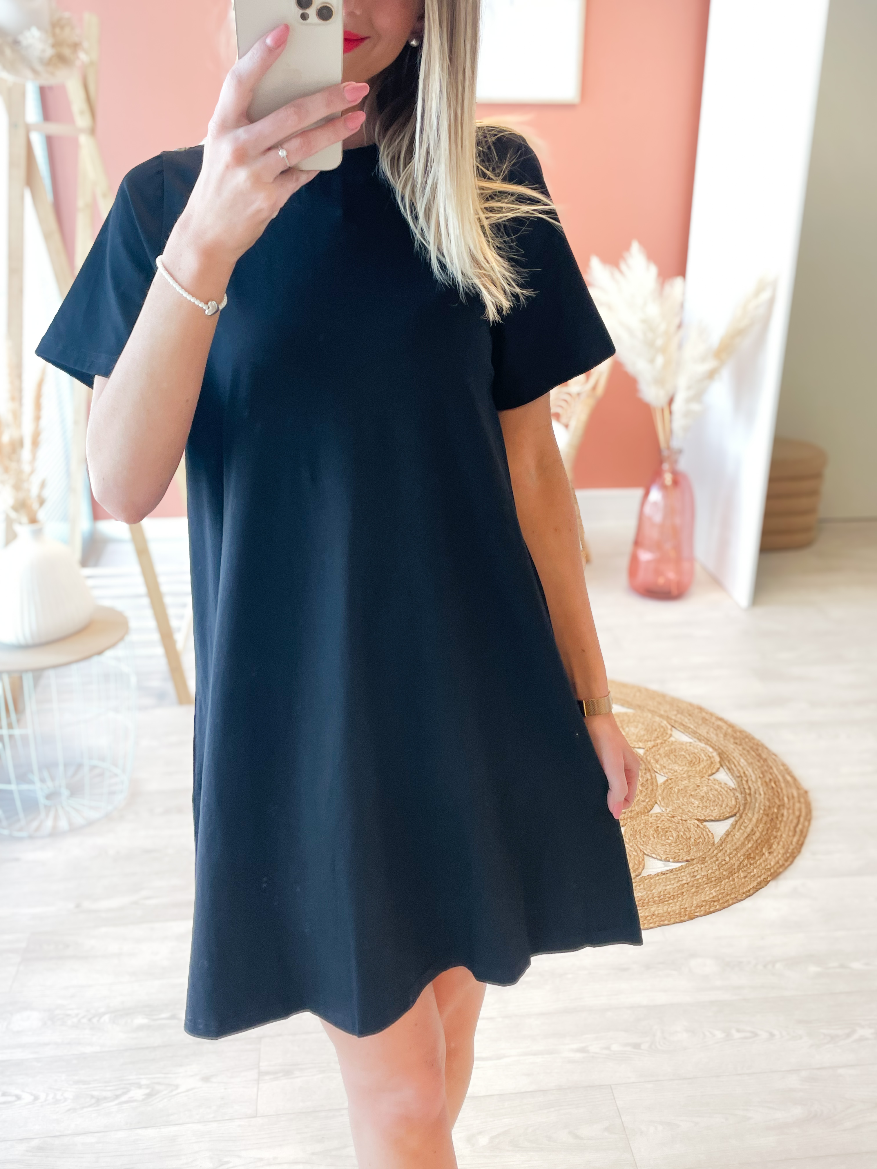Robe t-shirt noire &#9825;